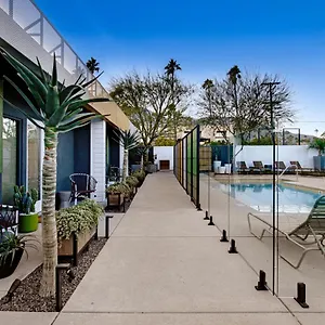 Hotel Mahala- 21 And Over (adults Only), Palm Springs